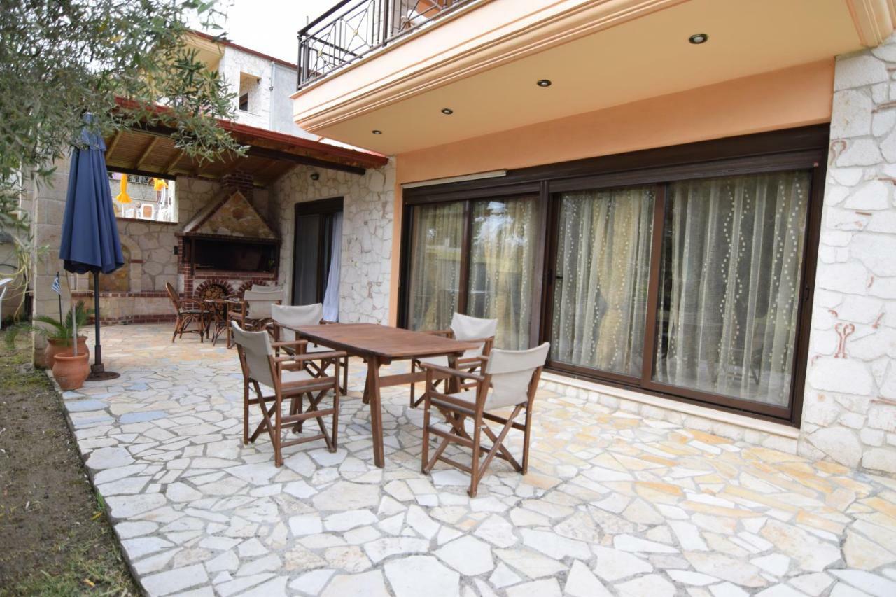 Holiday Villa Vee Nea Skioni Exteriör bild