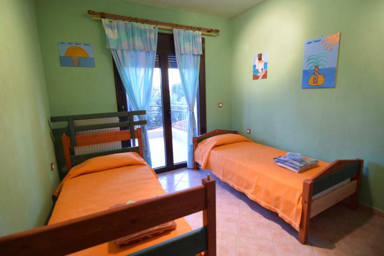 Holiday Villa Vee Nea Skioni Exteriör bild